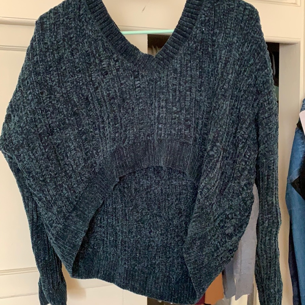 Urban outfitters women’s sweater
